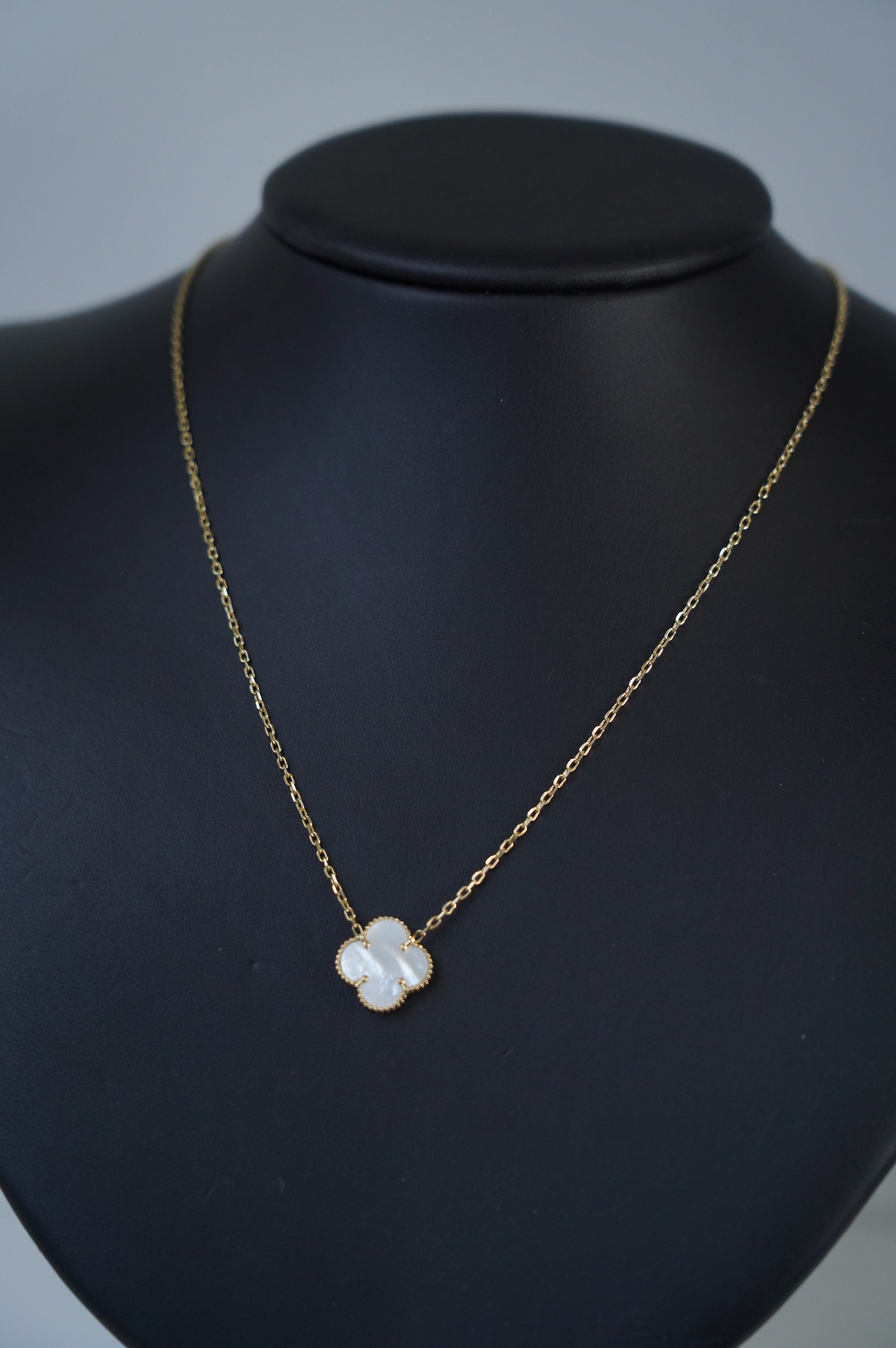 Gold Necklace with Mother-of-Pearl Flower Pendant